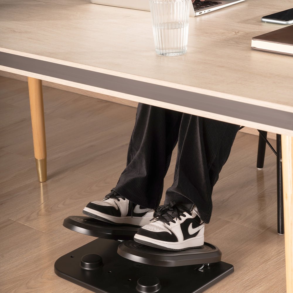 Hinomi Ergonomic Footrest for Work and Study