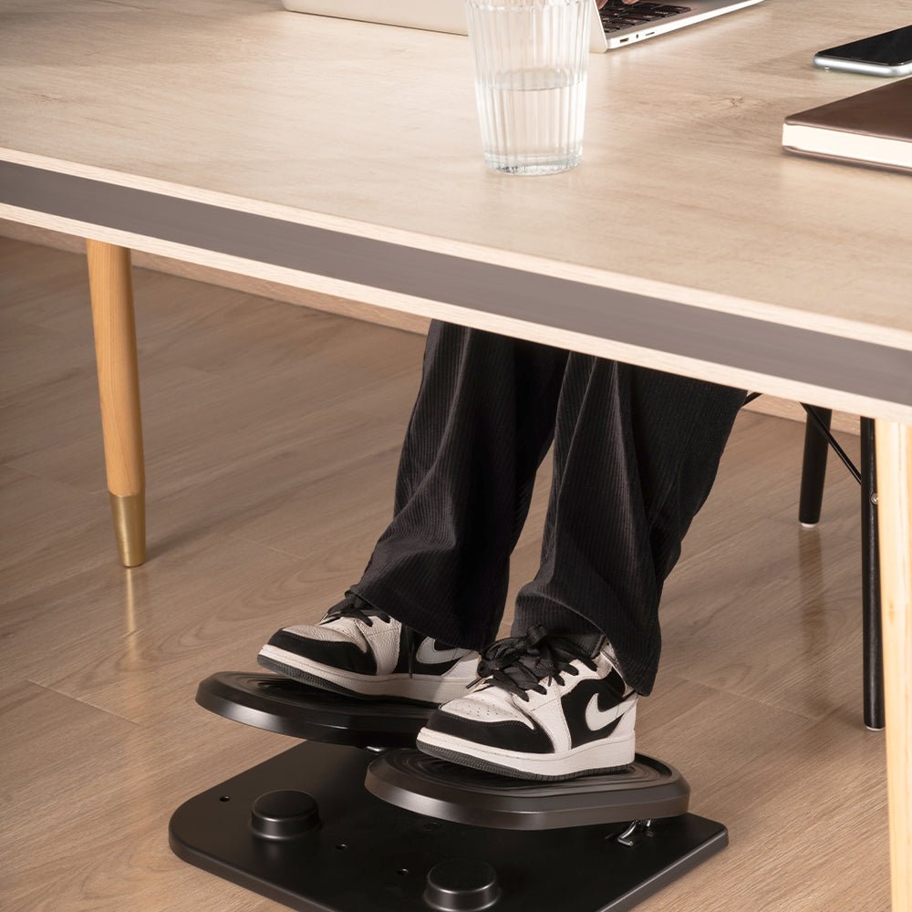 HINOMI Ergonomic Footrest for Work and Study